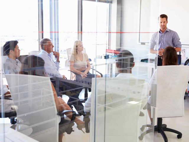 https://csc-turnkey-solutions.de/wp-content/uploads/2018/12/inner_service_01-1-640x480.jpg
